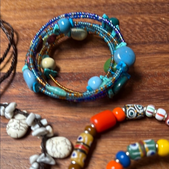From Kenya Africa, Beaded Bracelets & necklace - Picture 4 of 4